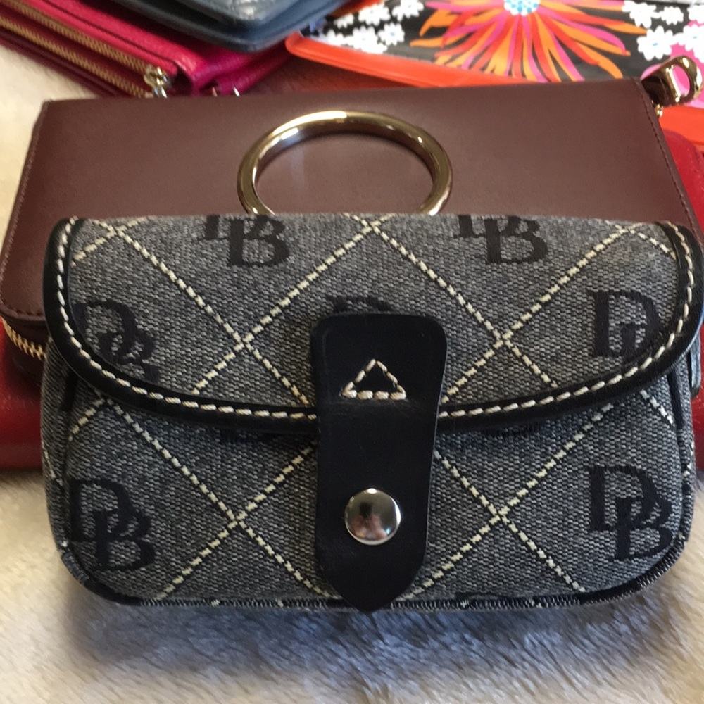 Dooney & Burke make up pouch